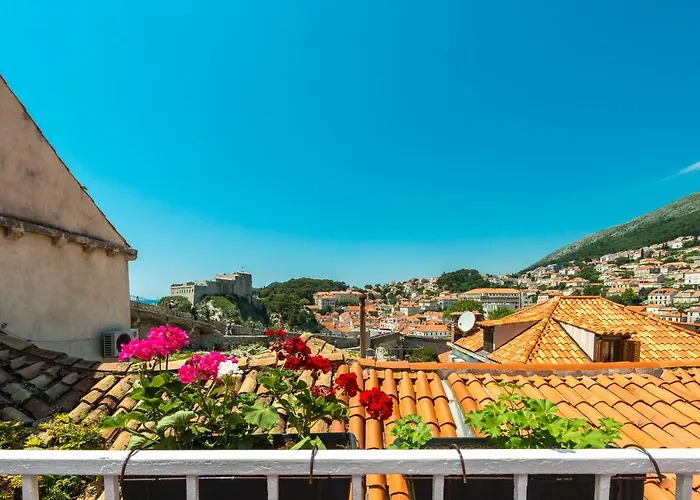 Apartments Simovic Old Town